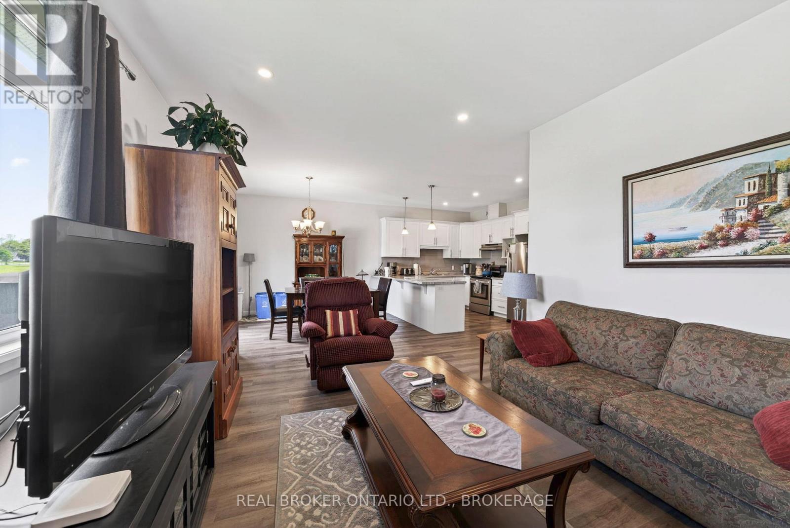 250 LOURDES AVENUE - 6