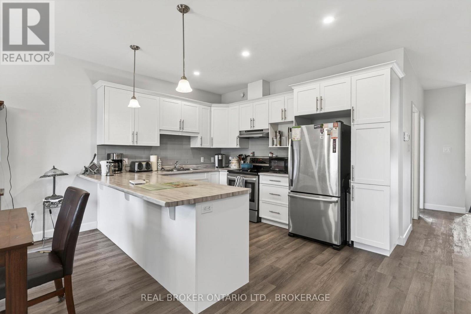 250 LOURDES AVENUE - 9