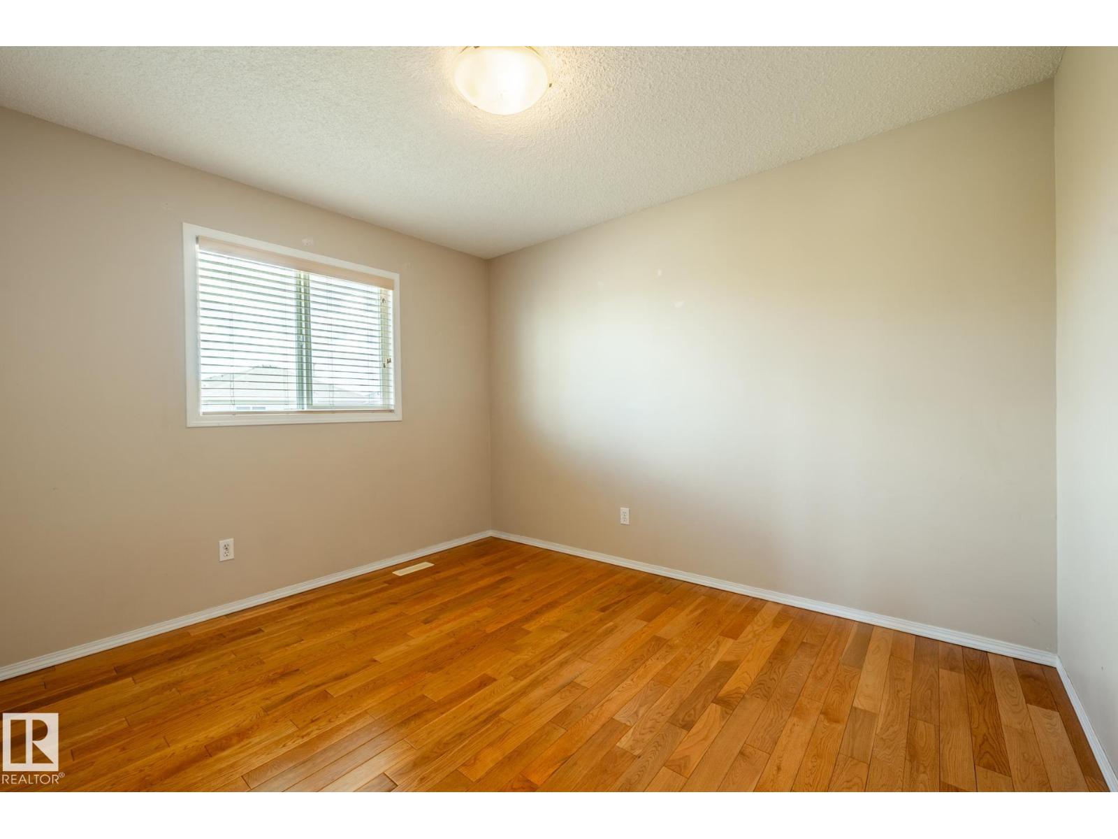 55 LAMPLIGHT CV