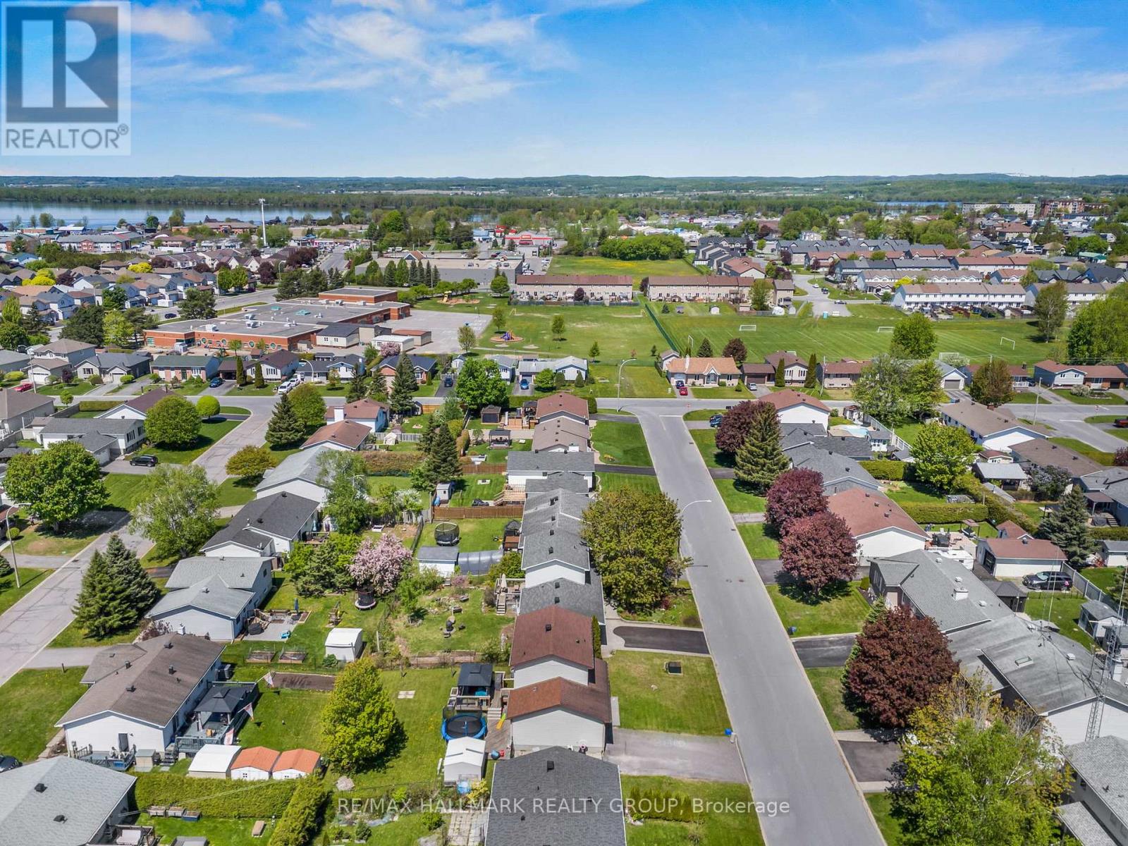 2659 LILIANE STREET - 39
