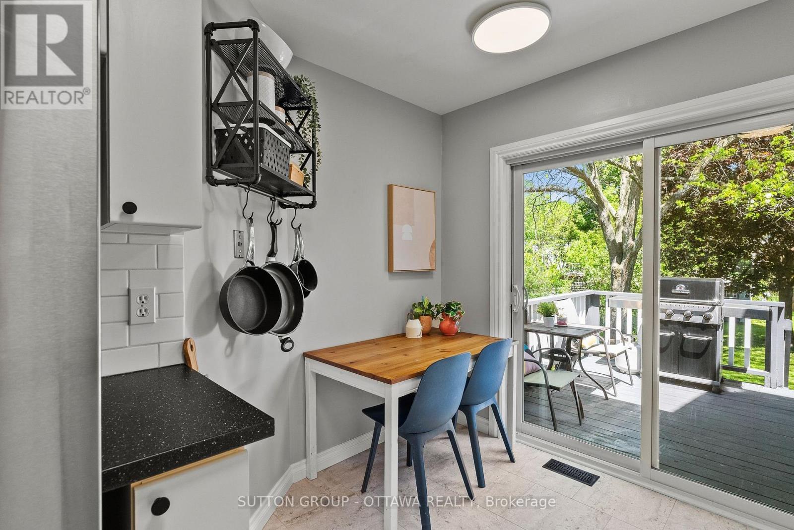 94 PIPER CRESCENT - 9