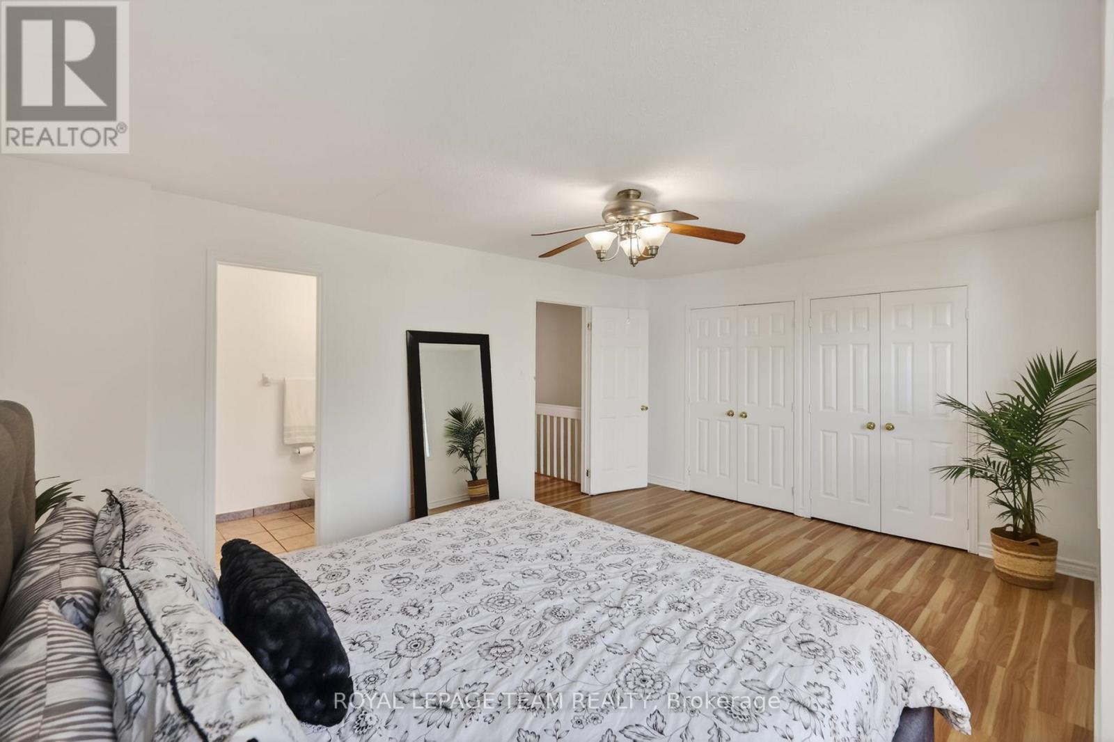 4 MILL HILL ROAD - 17