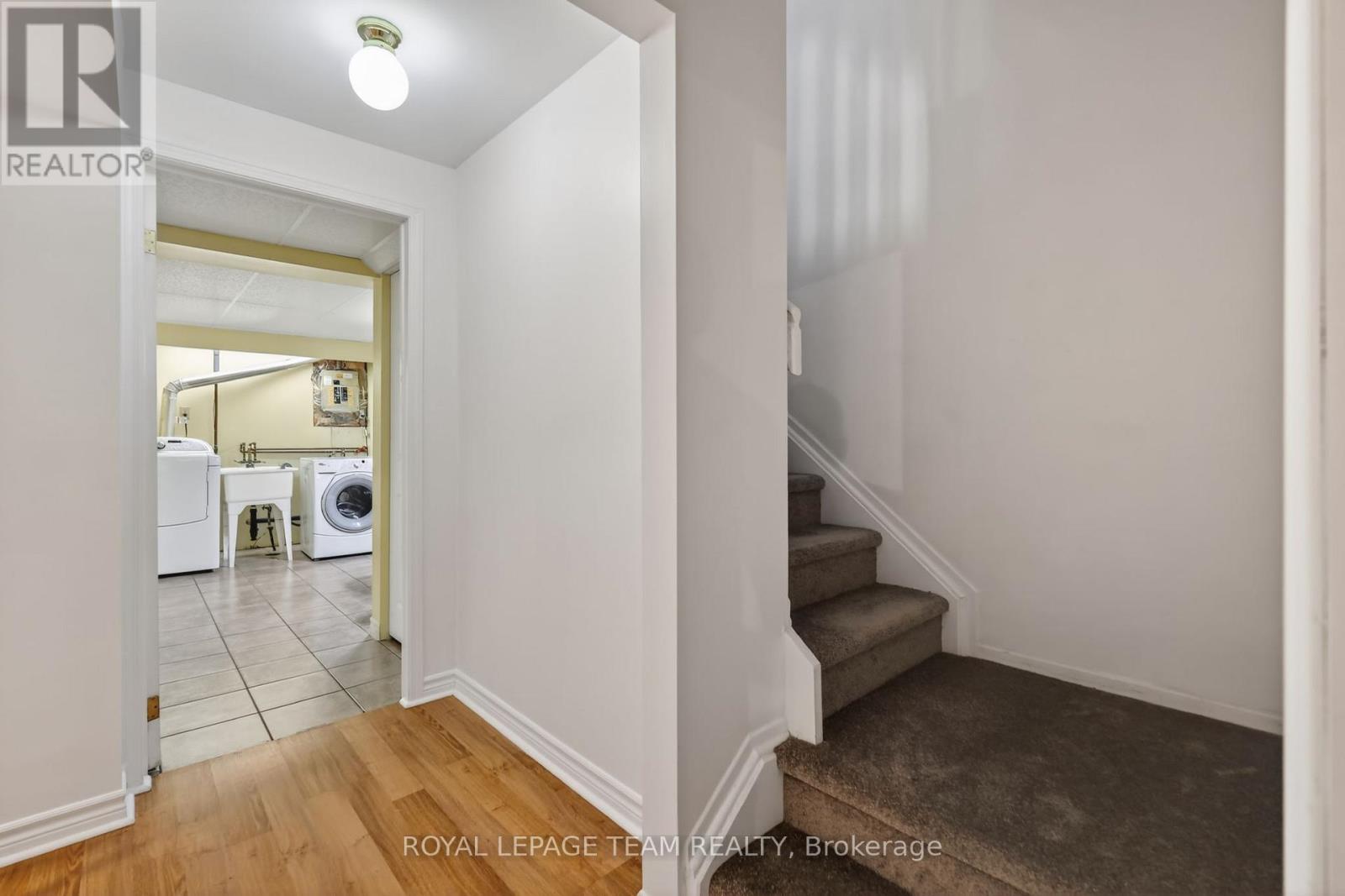 4 MILL HILL ROAD - 26