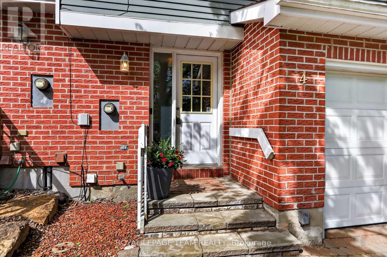 4 MILL HILL ROAD - 4
