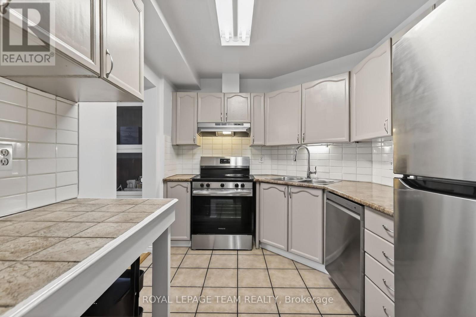 4 MILL HILL ROAD - 7