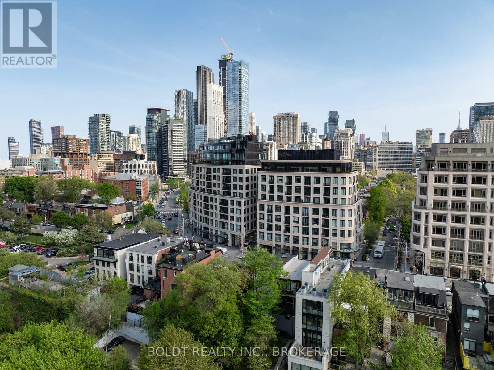 #702 181 DAVENPORT ROAD - Image 2
