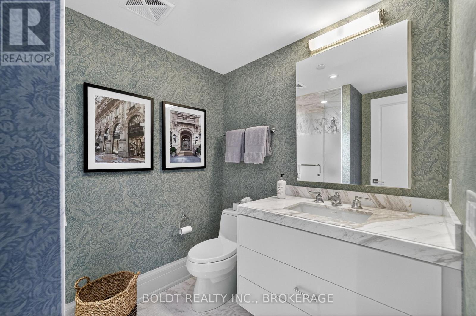 #702 181 DAVENPORT ROAD - 28