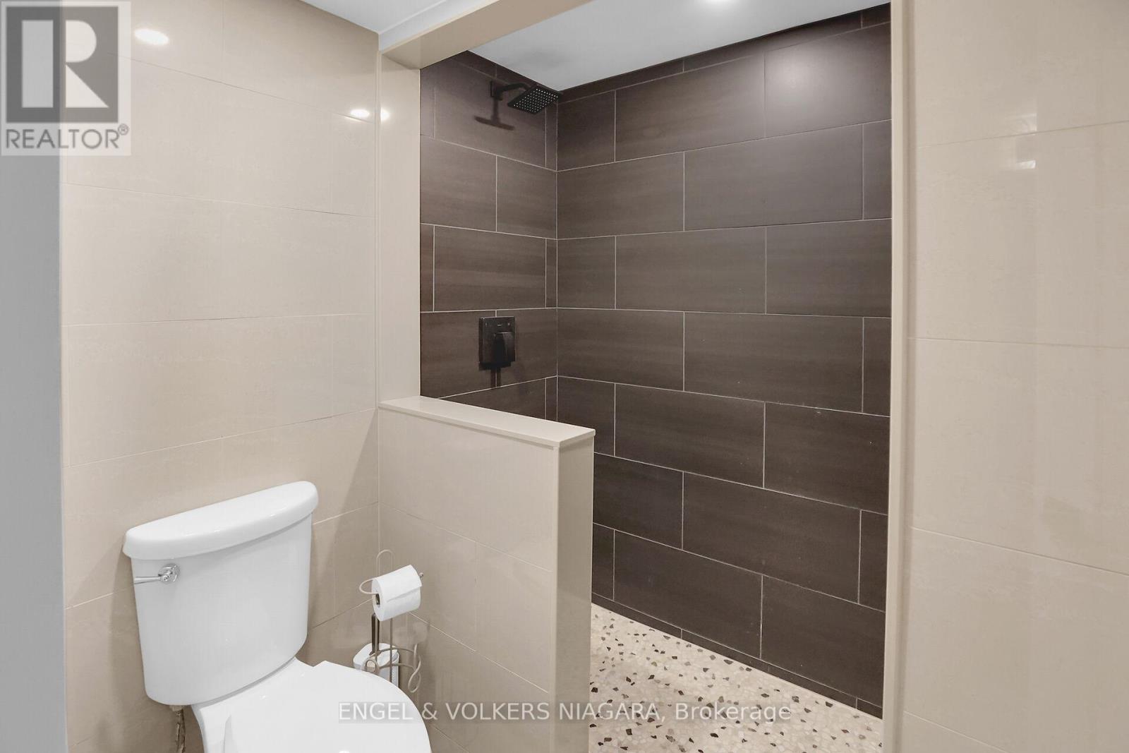 2459 NOELLA CRESCENT - 23