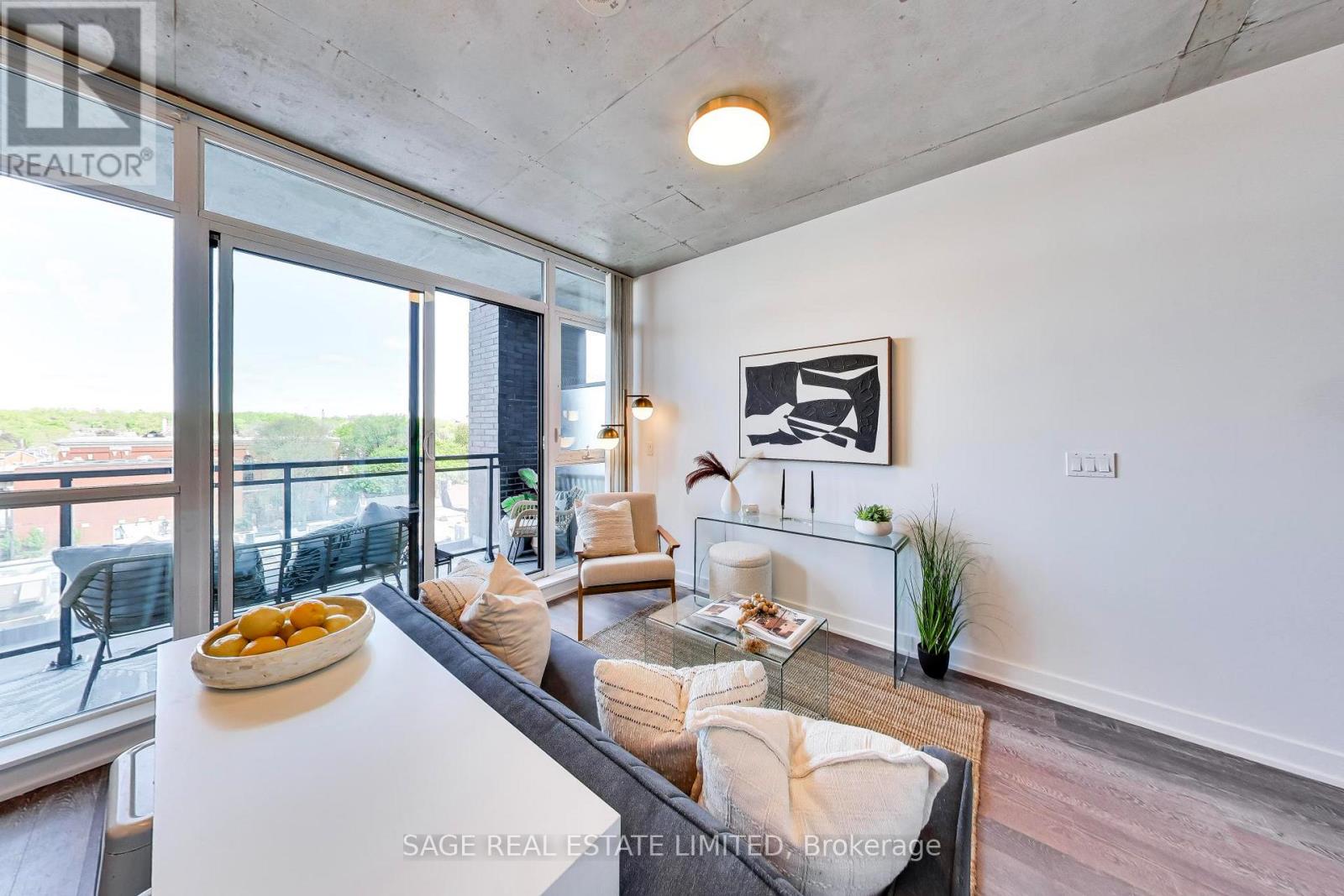 #726 1190 DUNDAS STREET E - 12