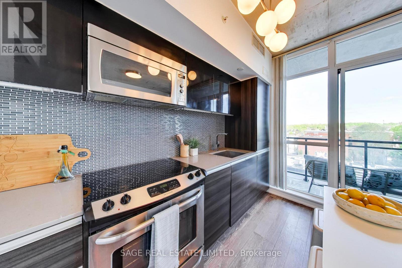 #726 1190 DUNDAS STREET E - 13
