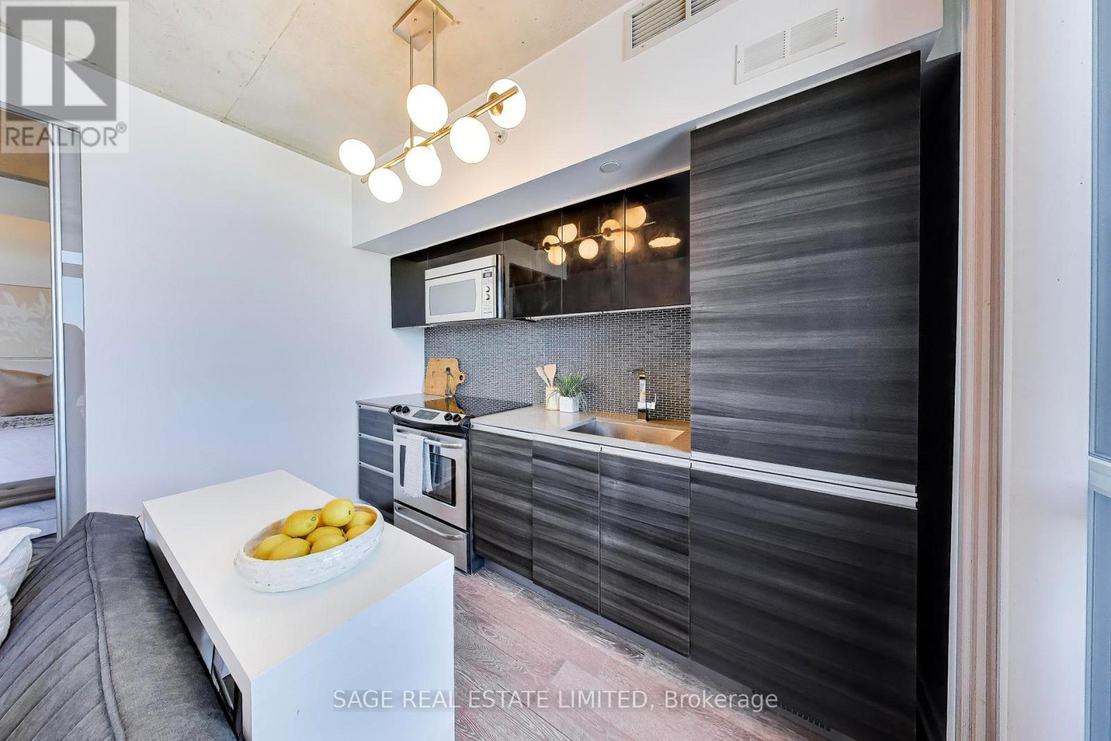 #726 1190 DUNDAS STREET E - 14