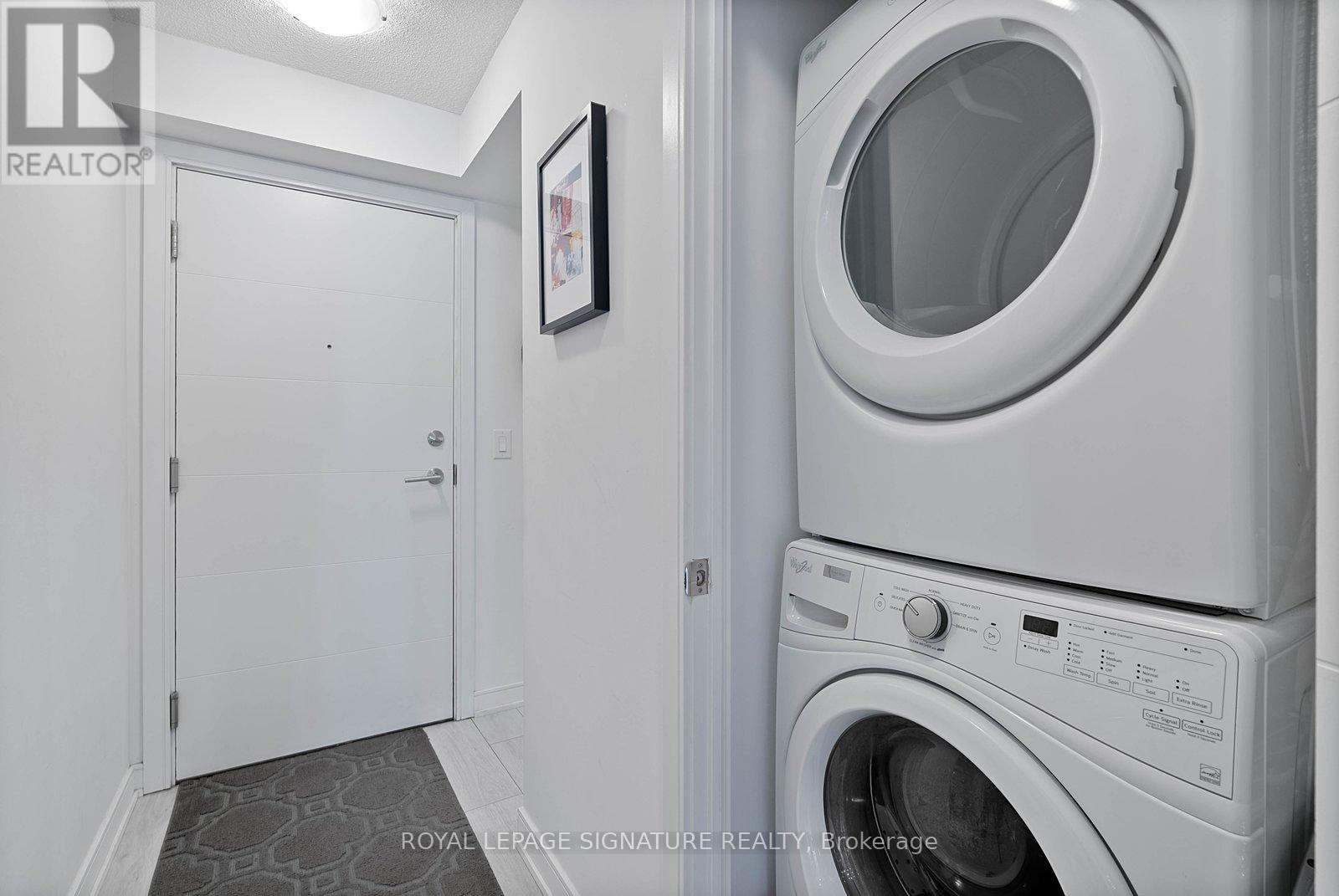 #710 525 ADELAIDE STREET W - 24