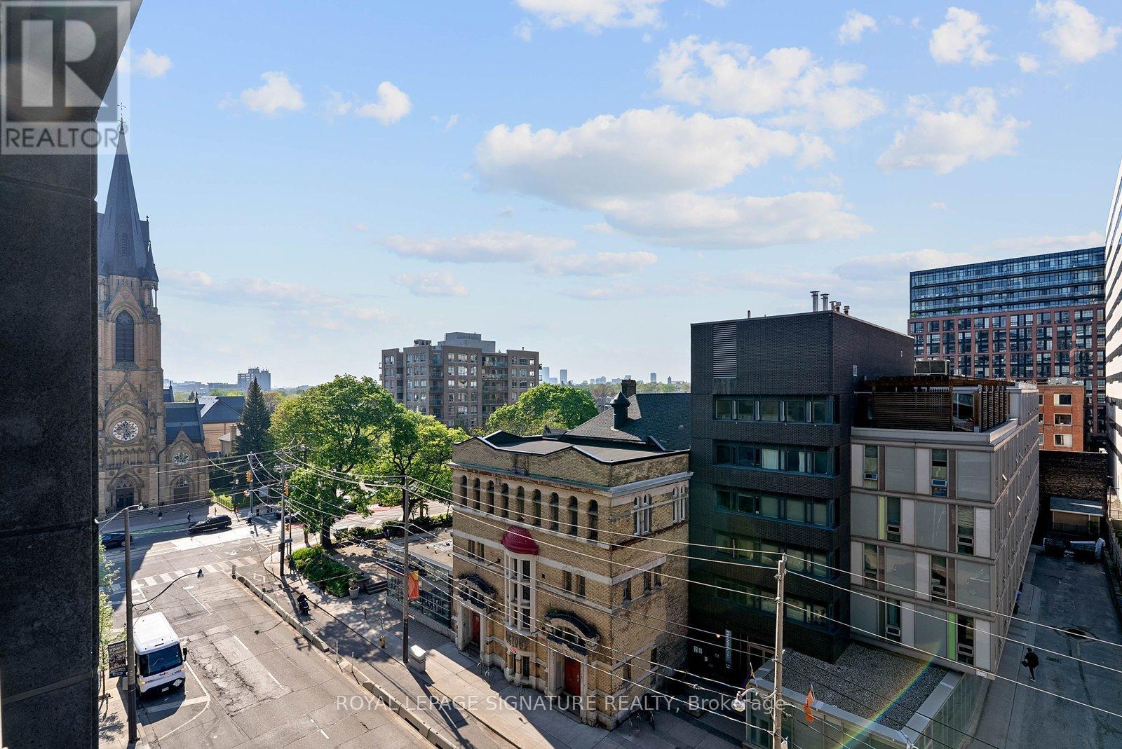 #710 525 ADELAIDE STREET W - 28