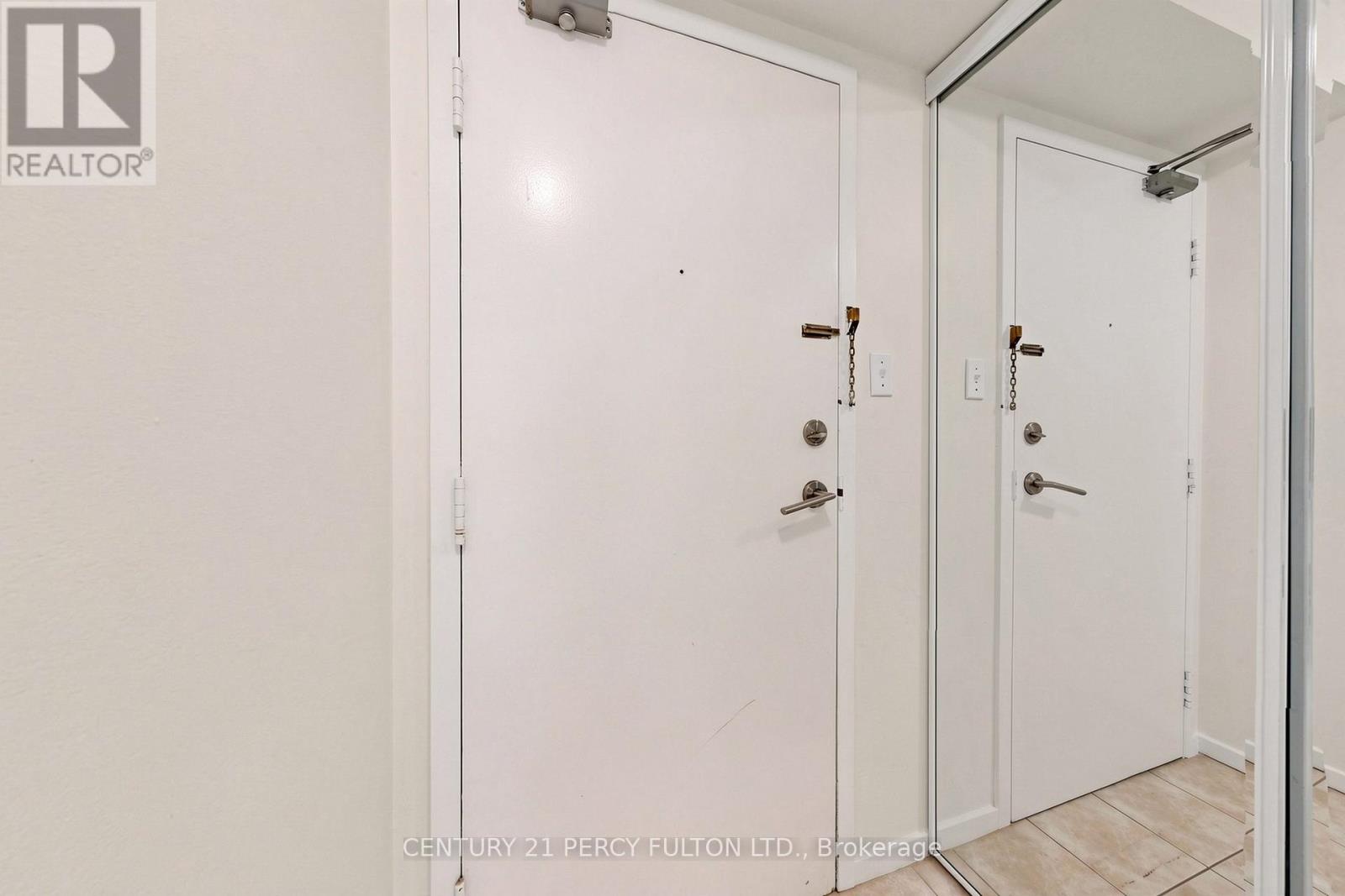 #224 77 MAITLAND PLACE - 26