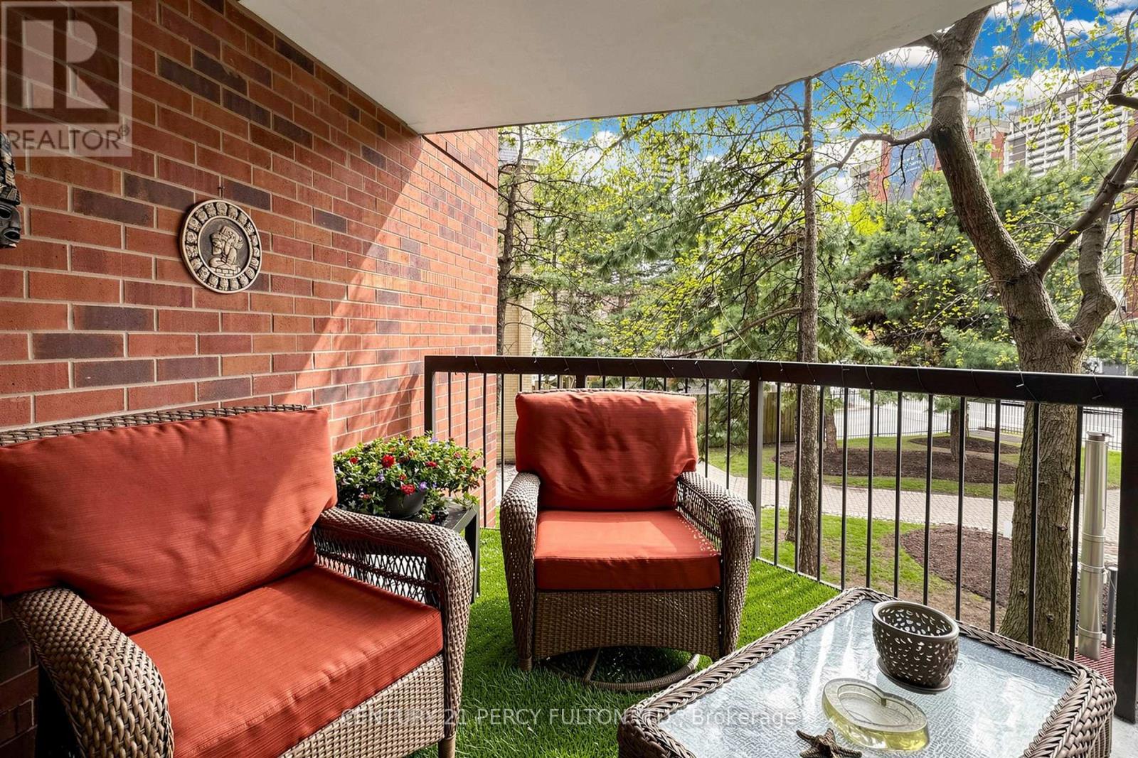 #224 77 MAITLAND PLACE - 28