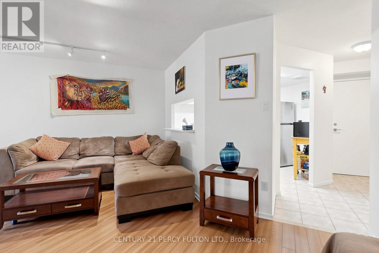 #224 77 MAITLAND PLACE - 8