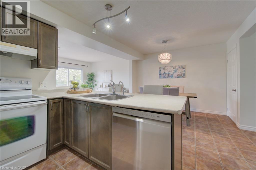 465 COLT Street - 6