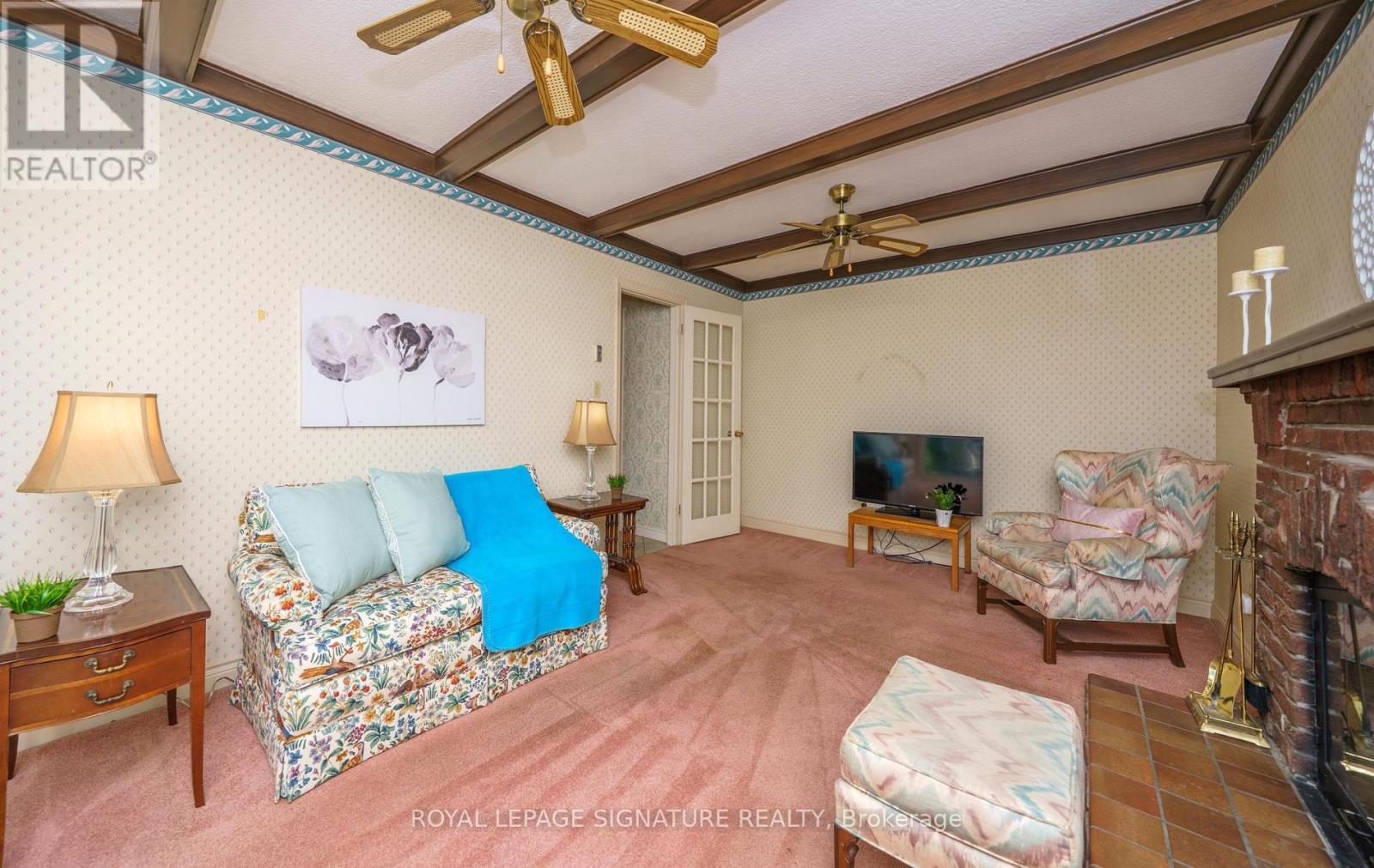 11 GABLEHURST CRESCENT - 17