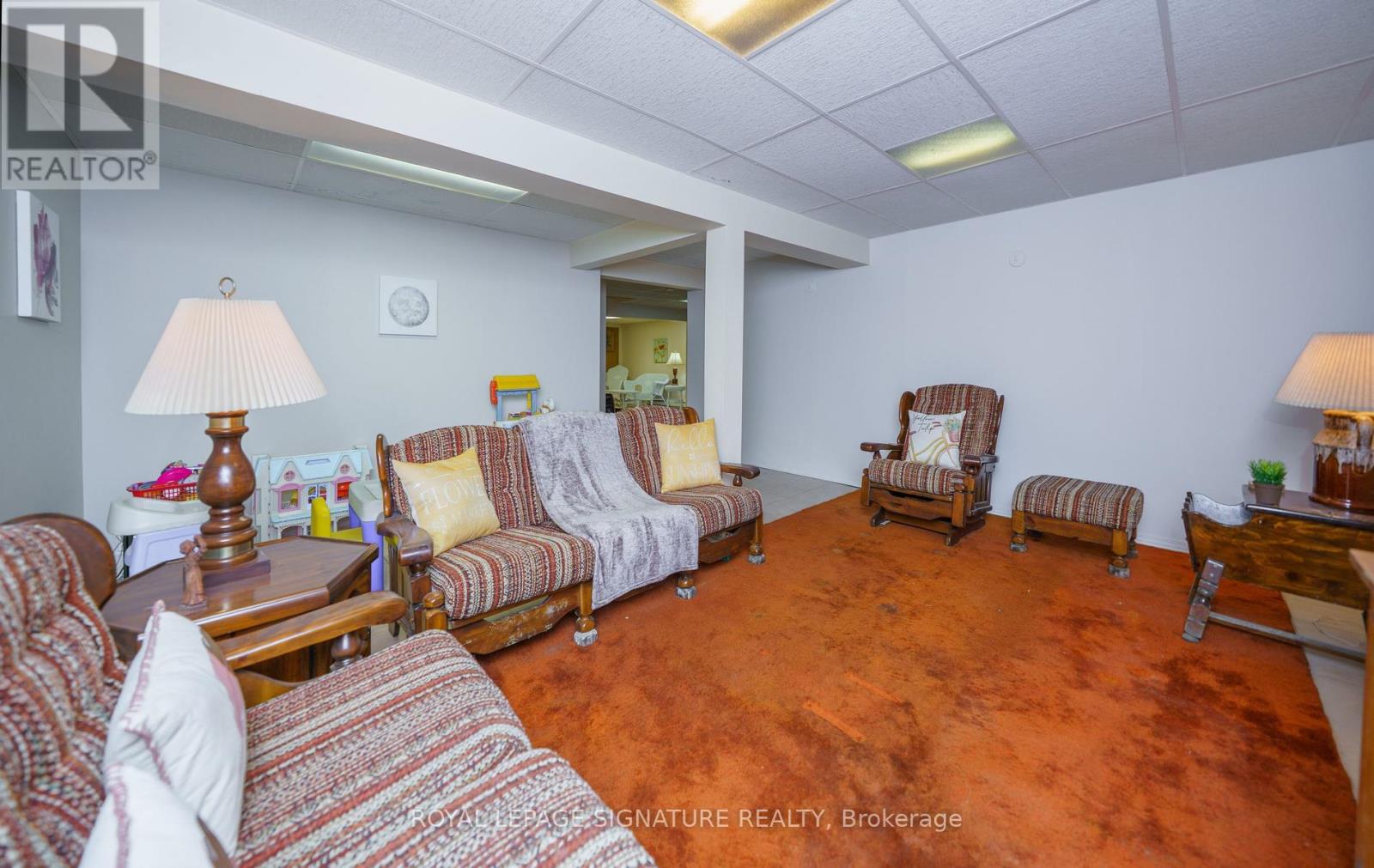 11 GABLEHURST CRESCENT - 36