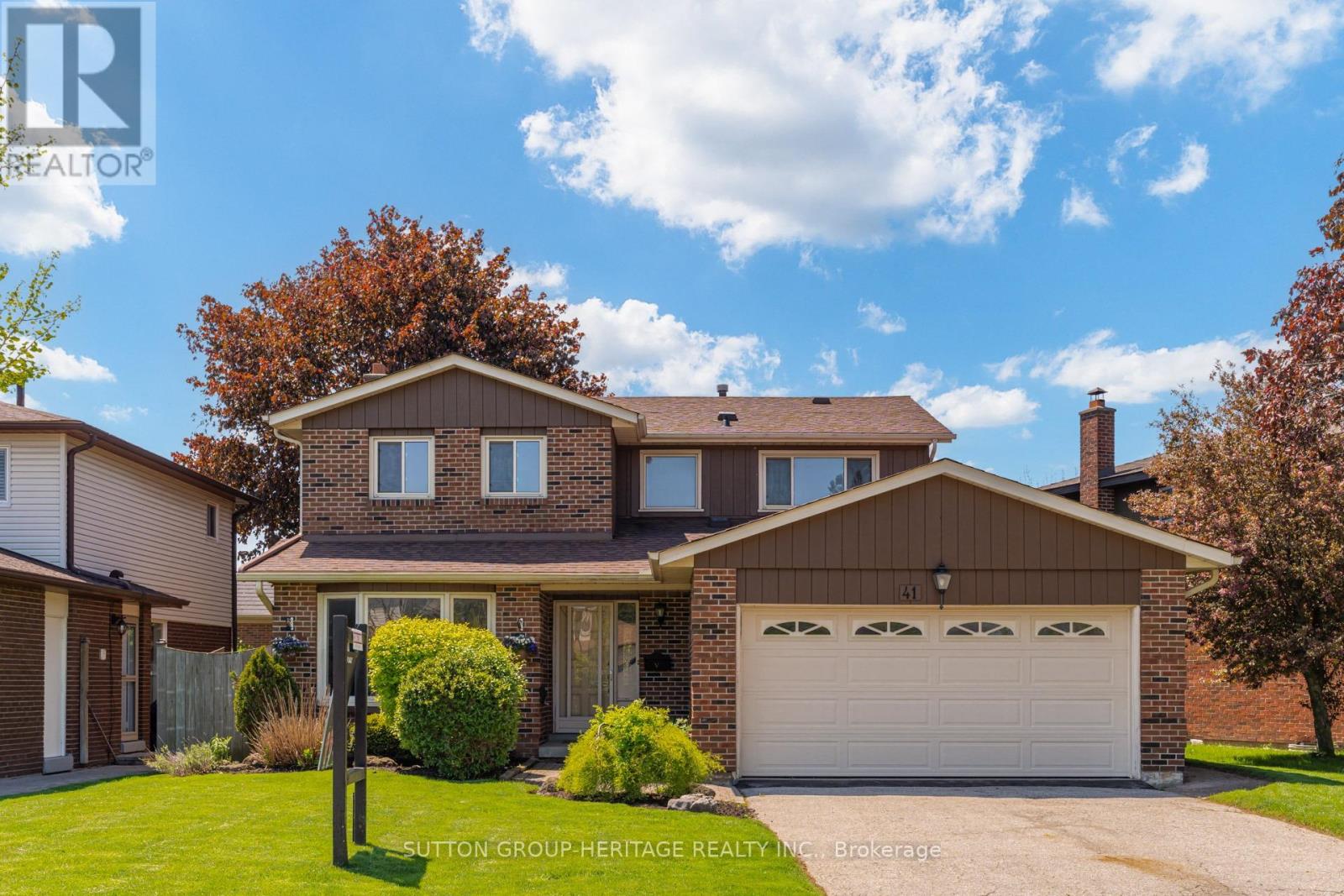 41 CARTER CRESCENT - 1