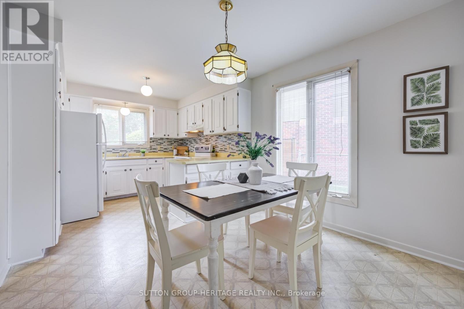 41 CARTER CRESCENT - 12