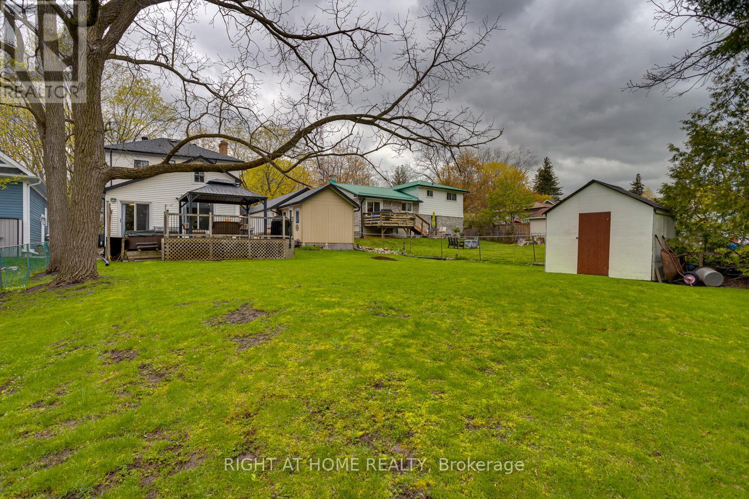 51 CALEB STREET - 26