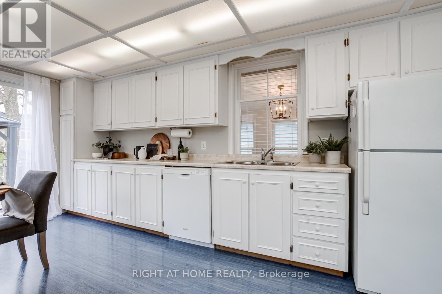 51 CALEB STREET - 9