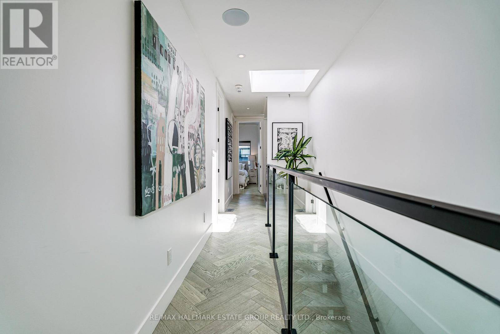 36 KENT ROAD - 13