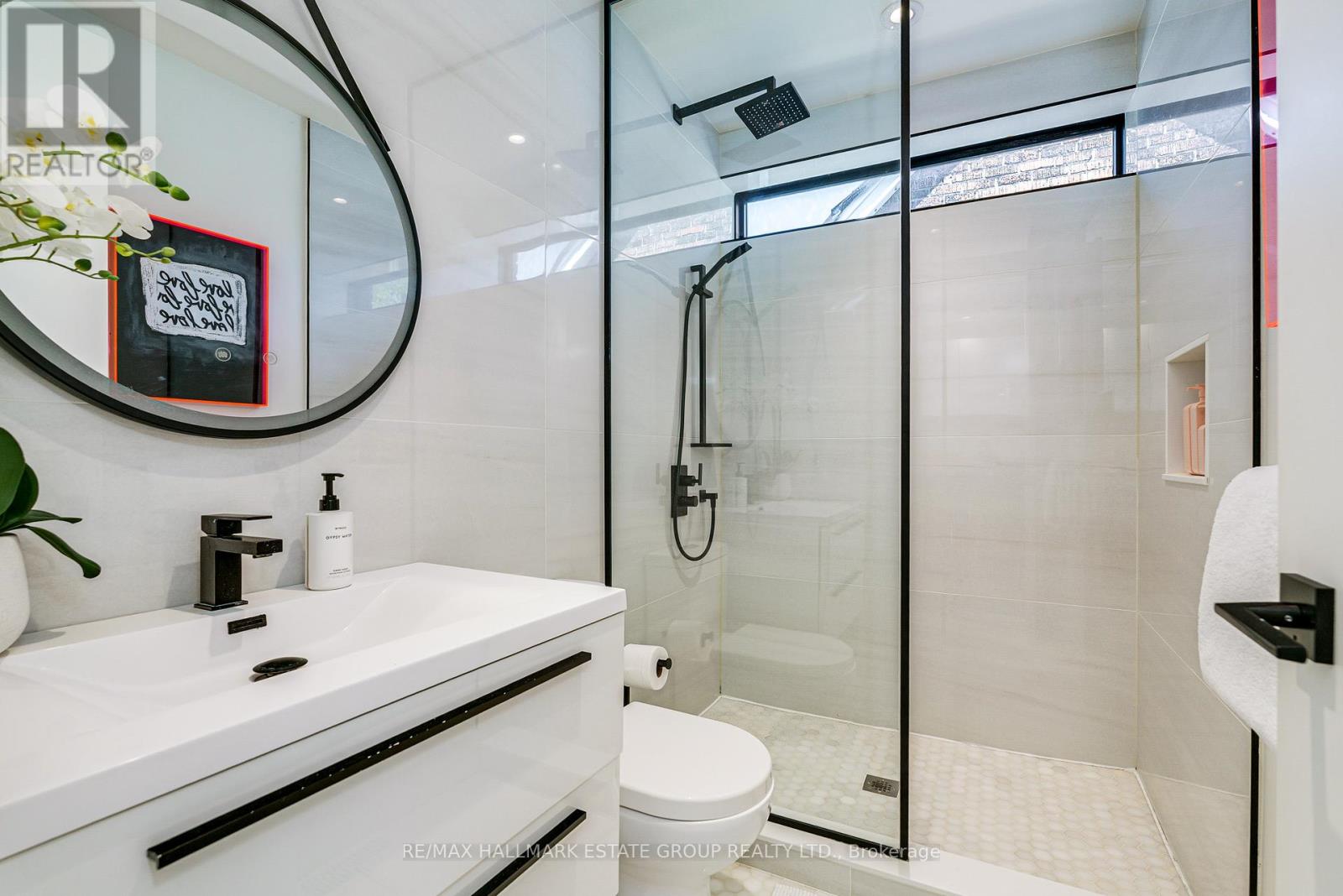 36 KENT ROAD - 29
