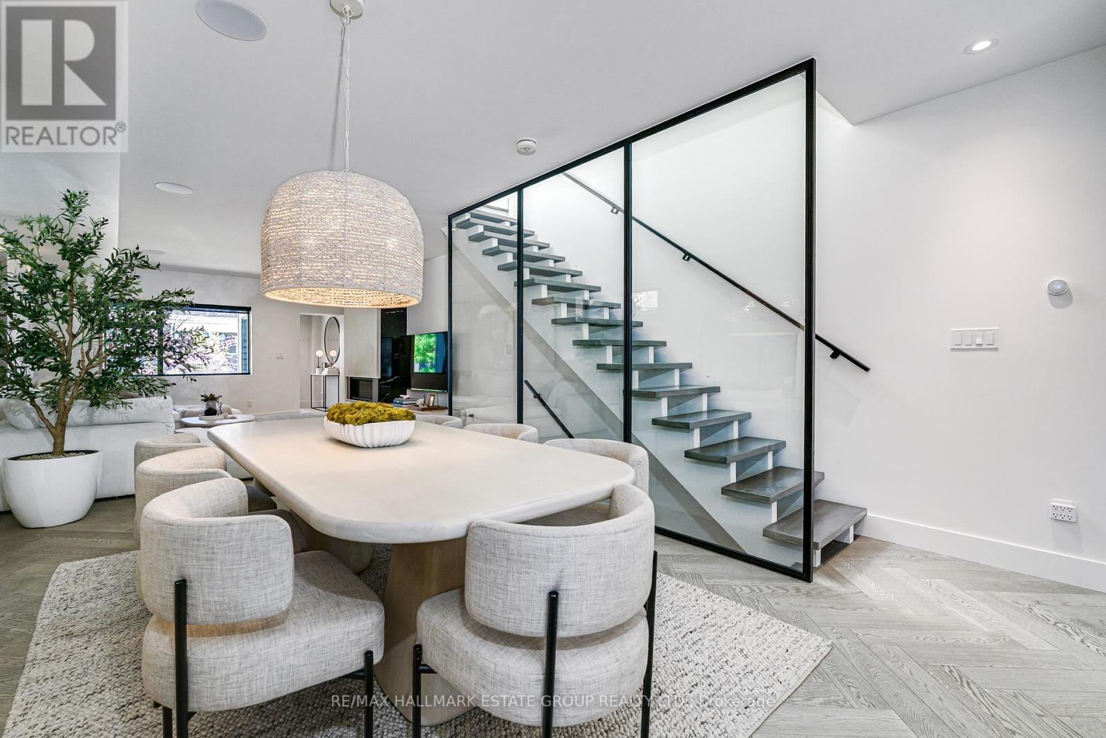 36 KENT ROAD - 7