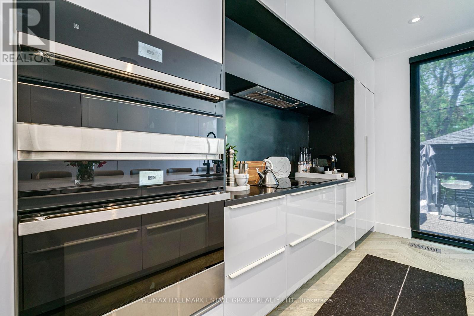 36 KENT ROAD - 9