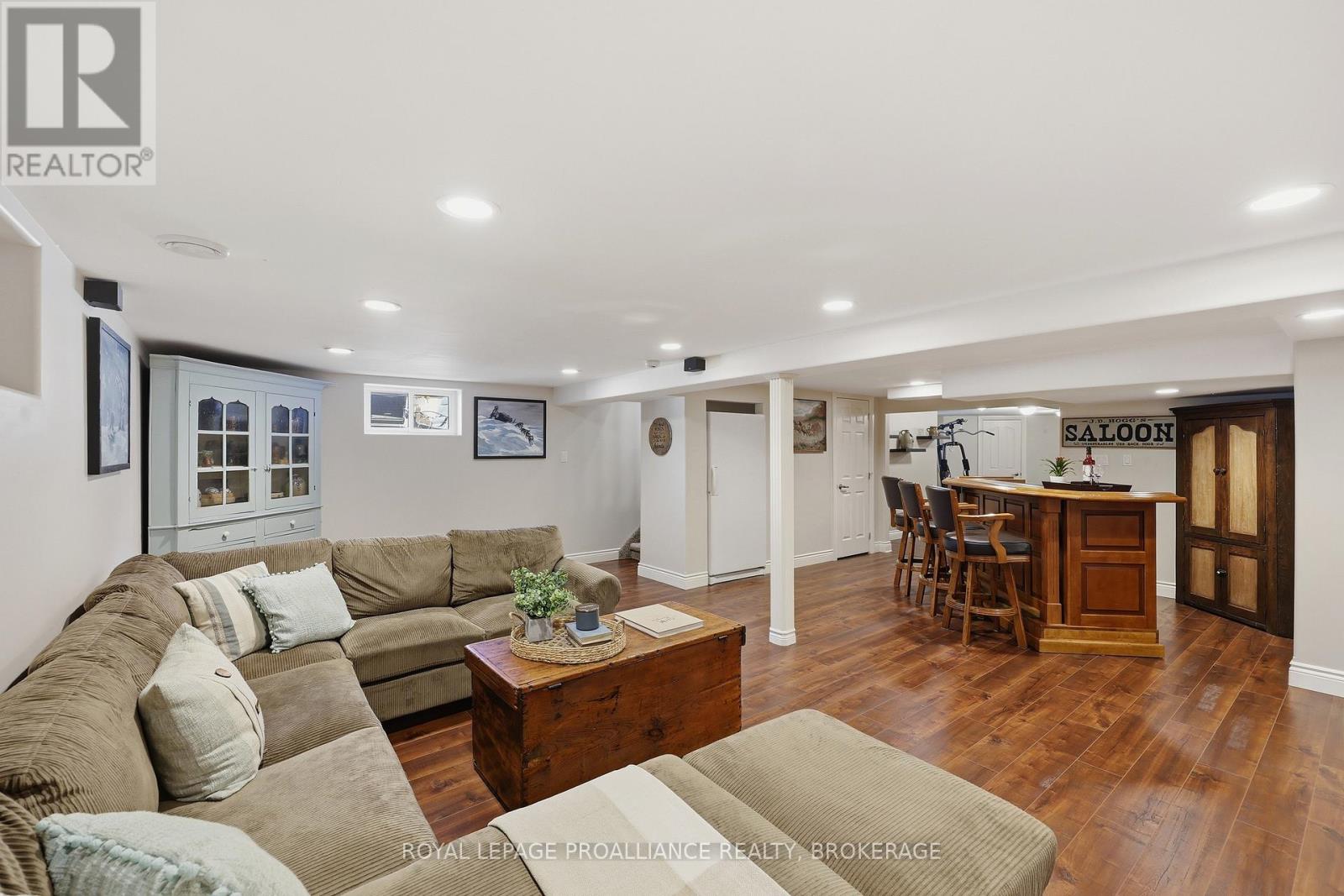 1423 COTTSMERE COURT - 23