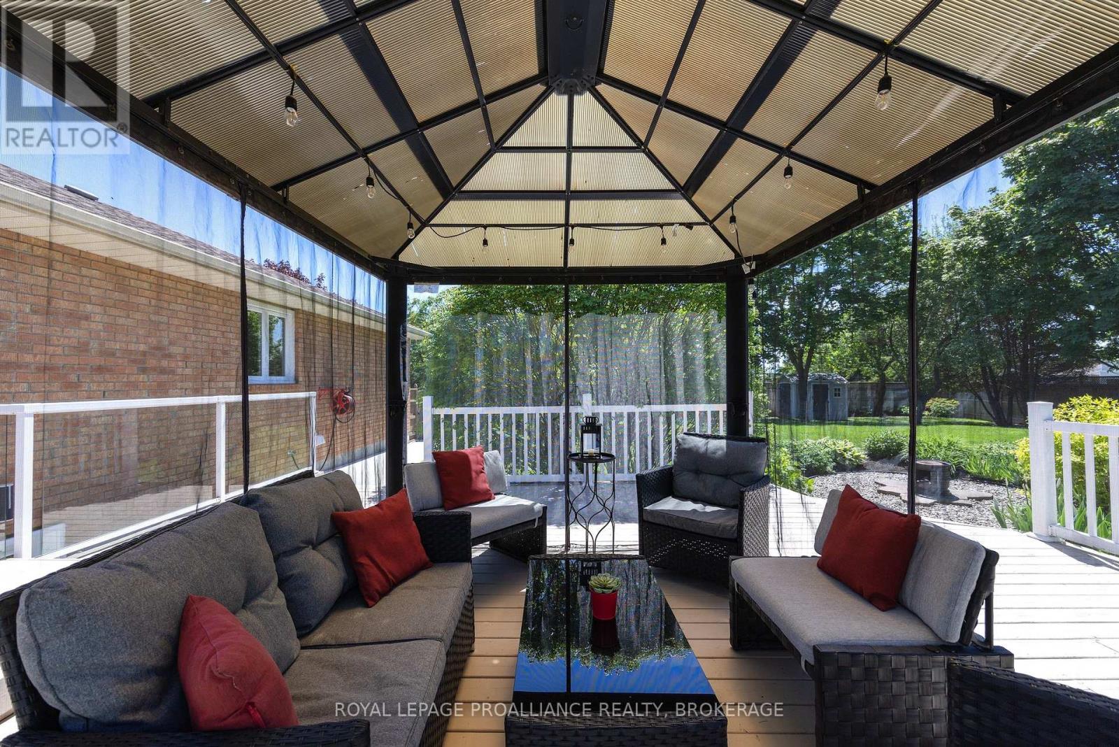 1423 COTTSMERE COURT - 39