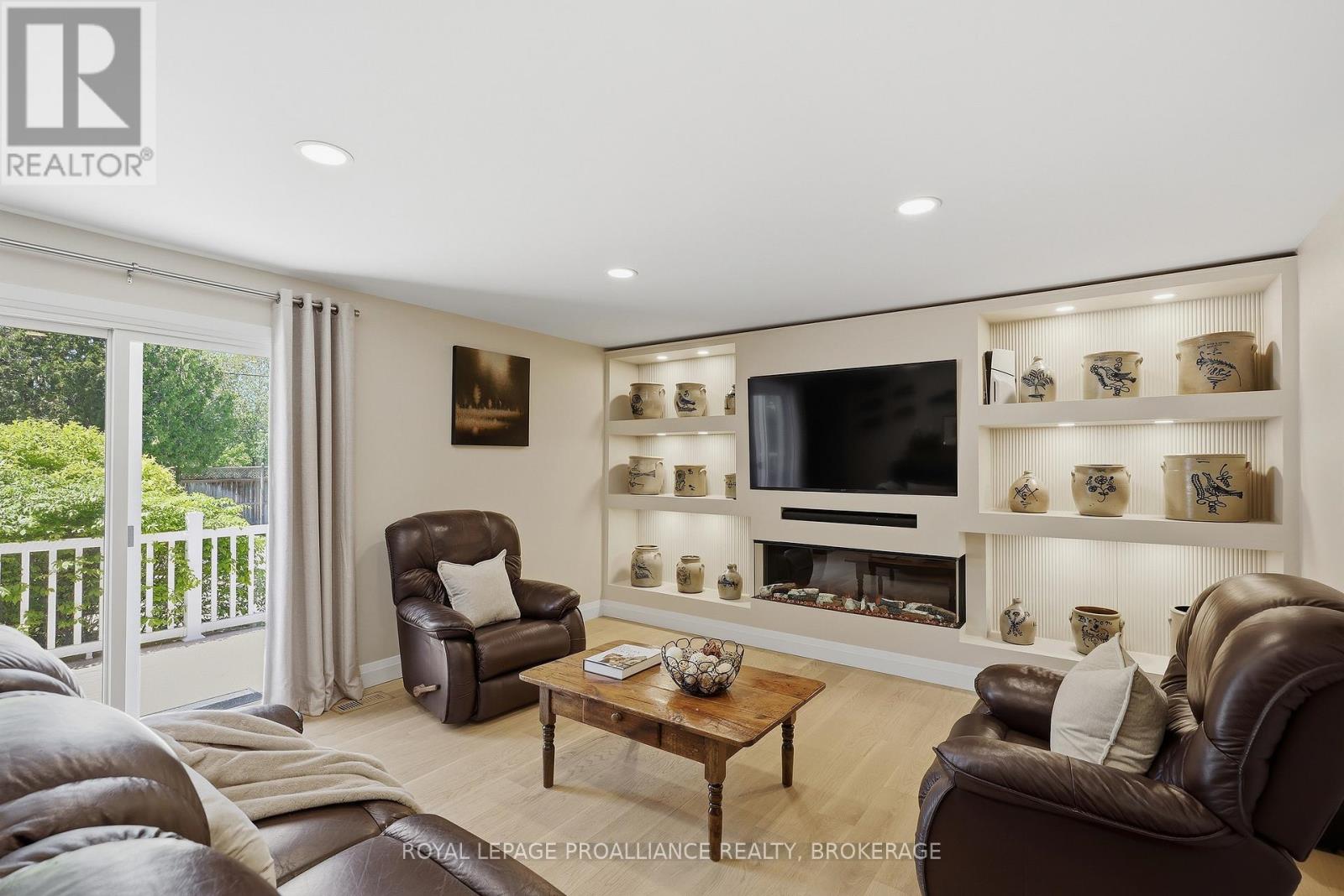 1423 COTTSMERE COURT - 5