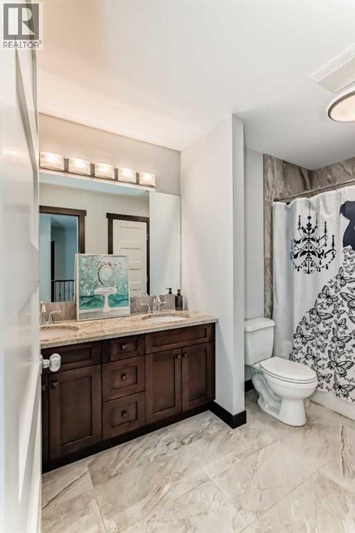 2213 27 Street SW - 32