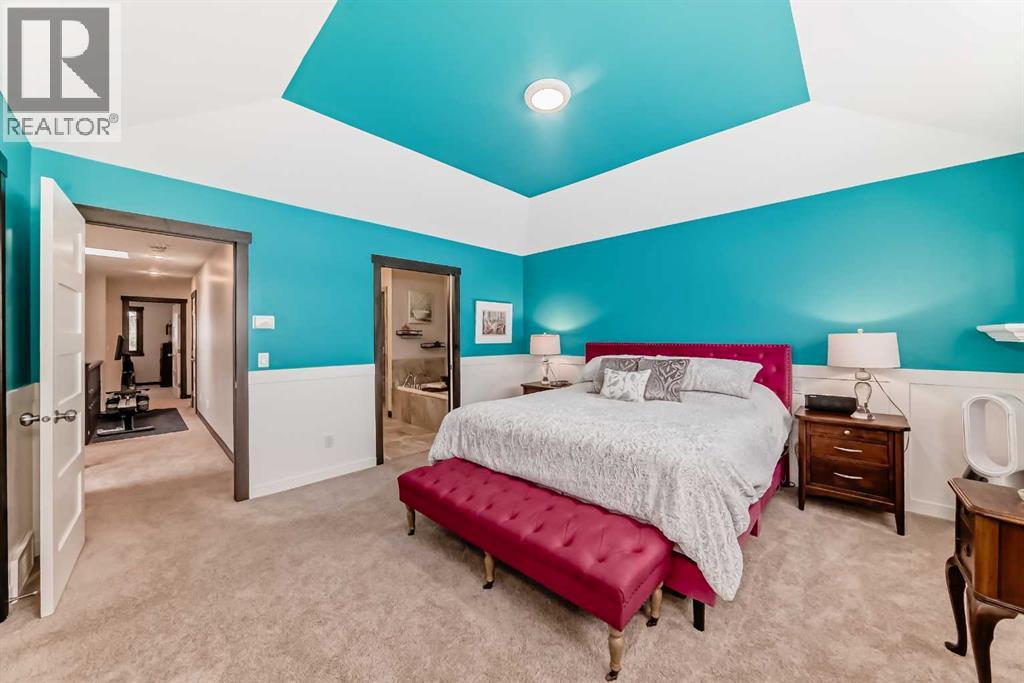 2213 27 Street SW - 26
