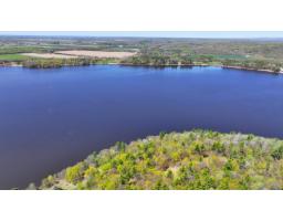 2 Ch. Harmony Bay, L Ile Du Grand Calumet, QC J0X1J0 Photo 10