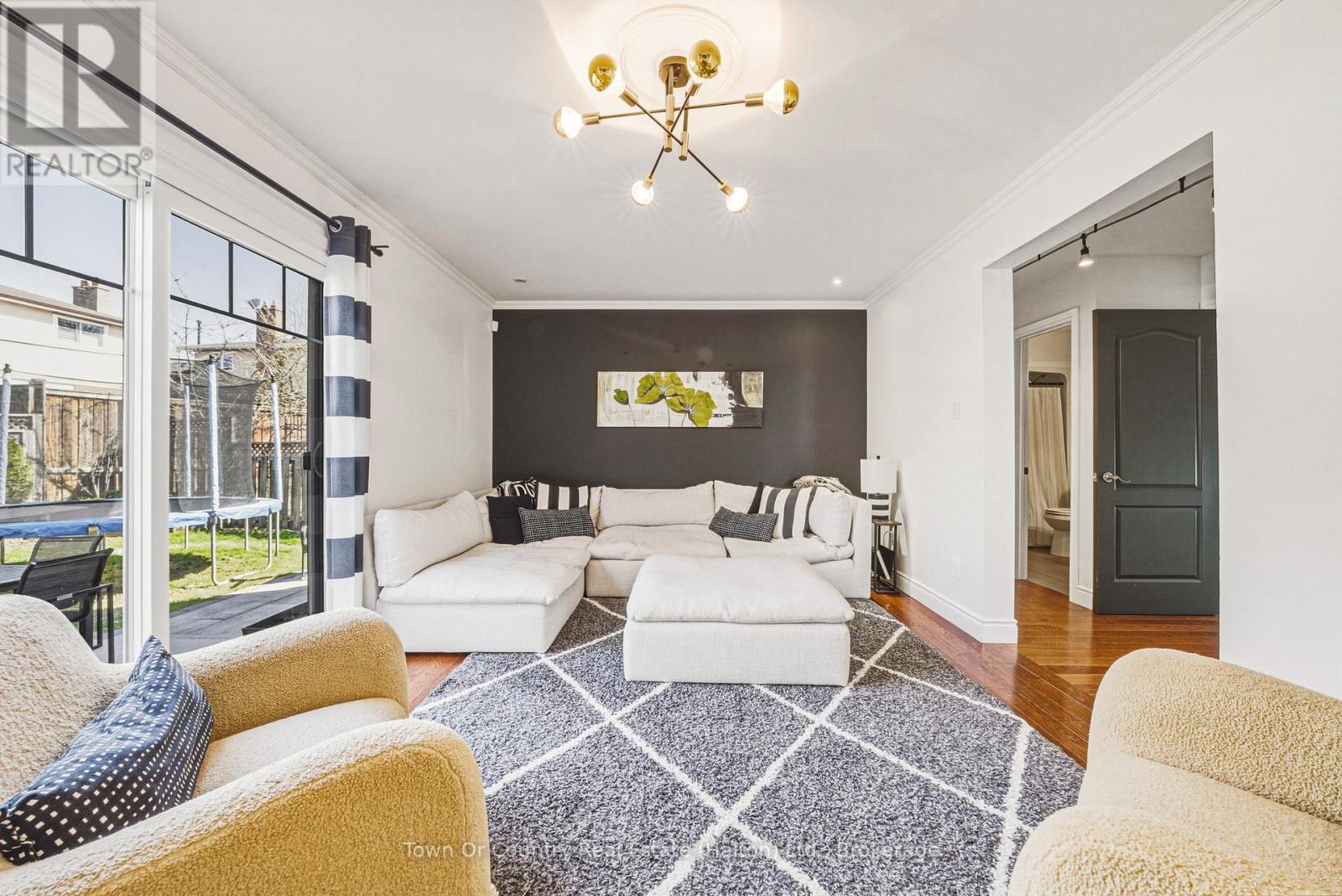729 COULSON AVENUE - 15