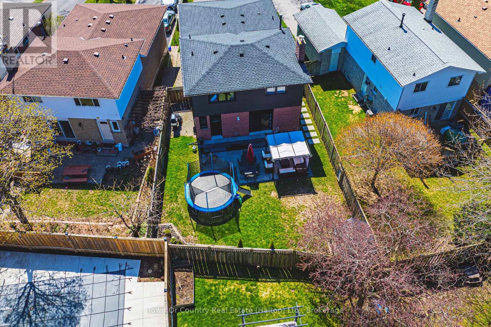 729 COULSON AVENUE - 24