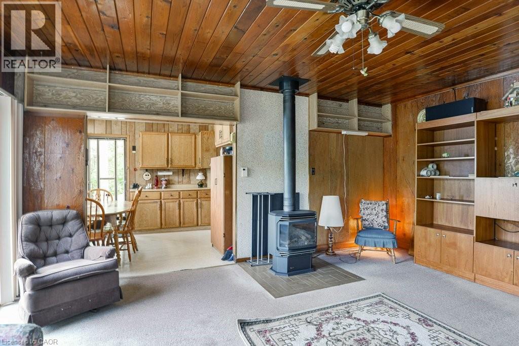 216 SMOOTH ROCK Road - 22