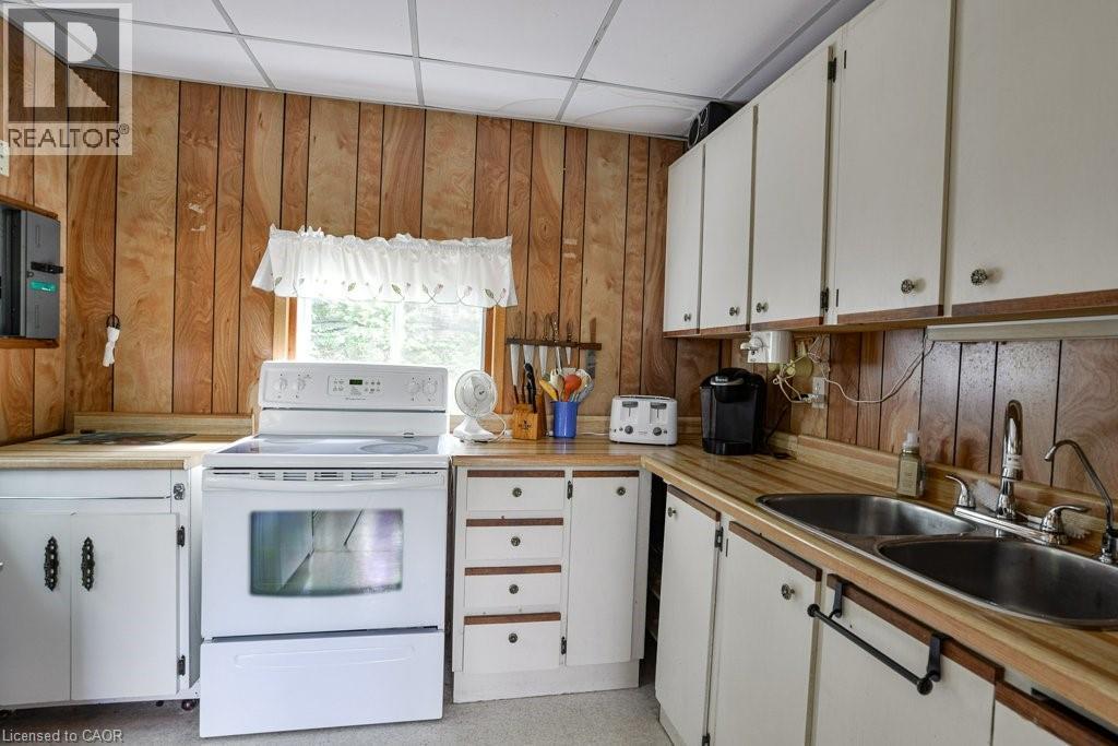 216 SMOOTH ROCK Road - 24