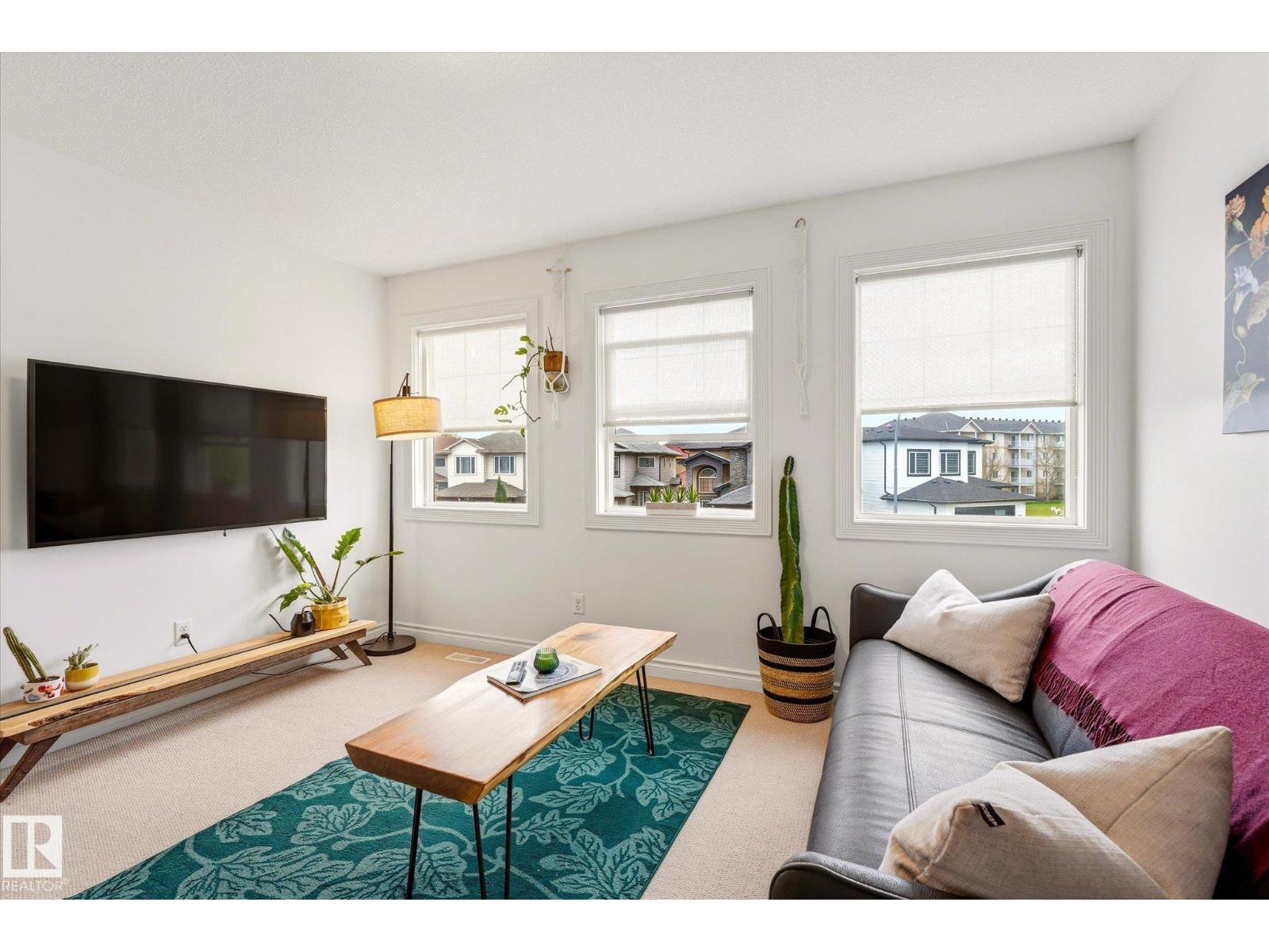 15122 33 ST NW - 23