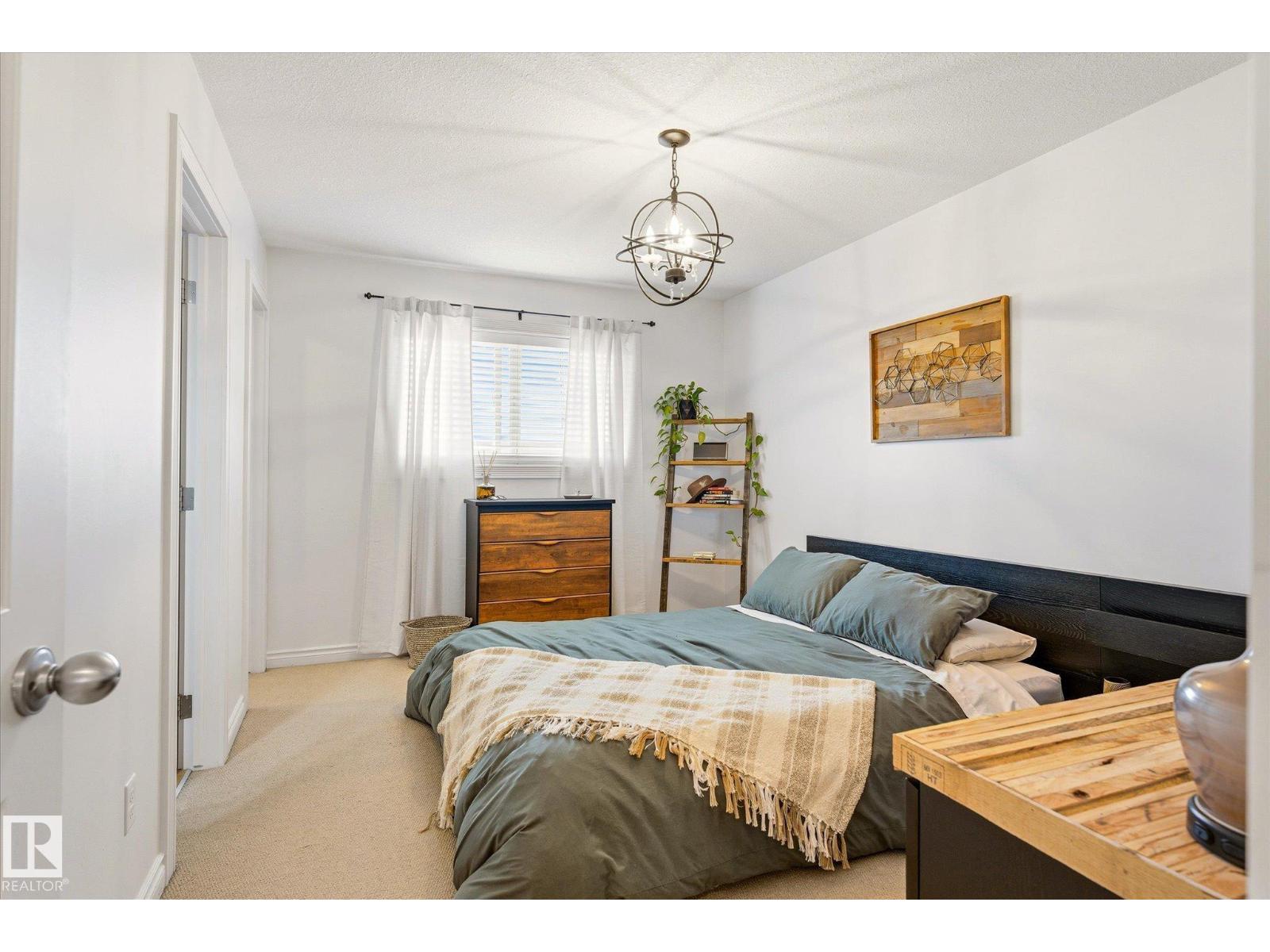 15122 33 ST NW - 27