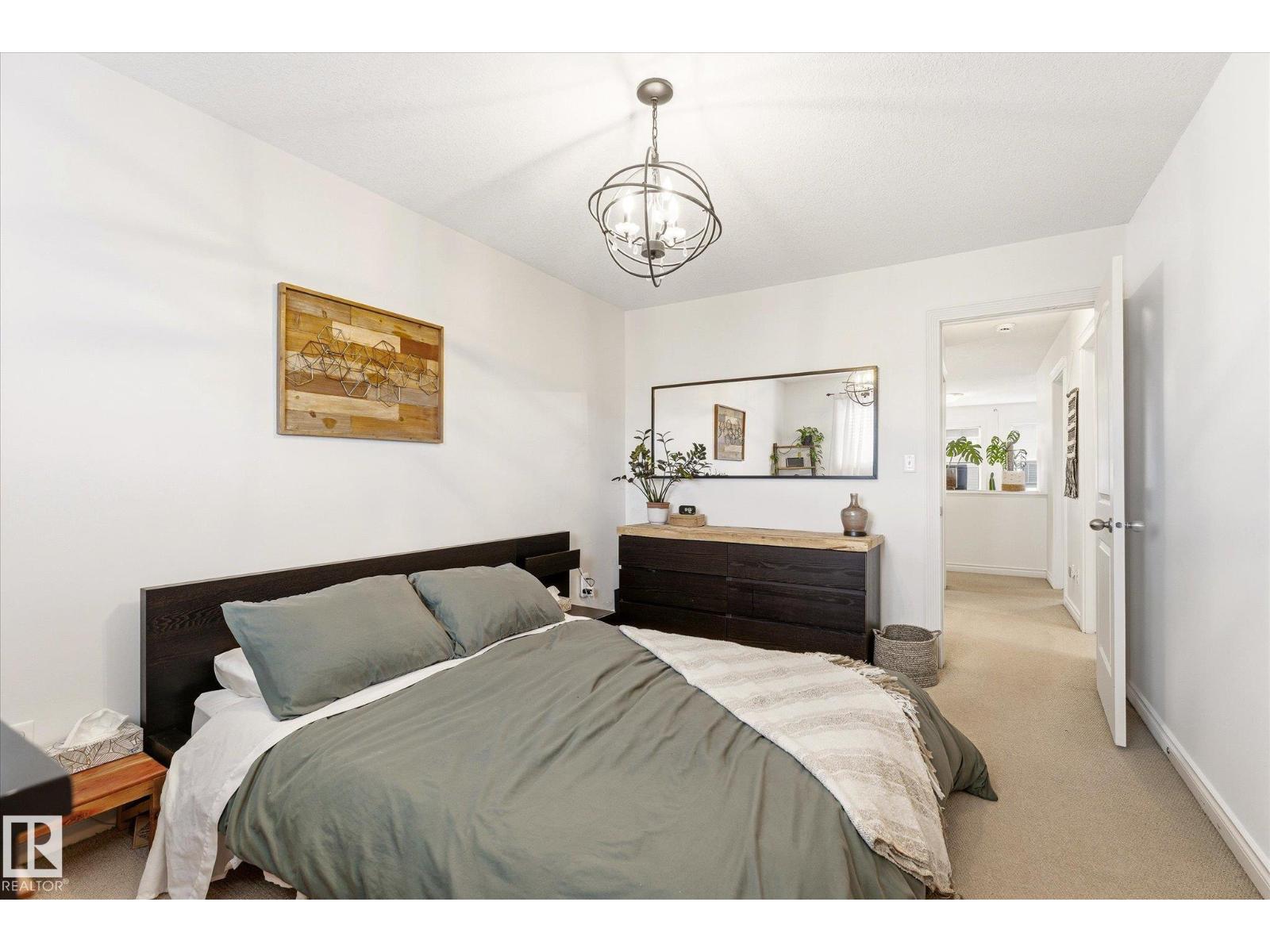 15122 33 ST NW - 28