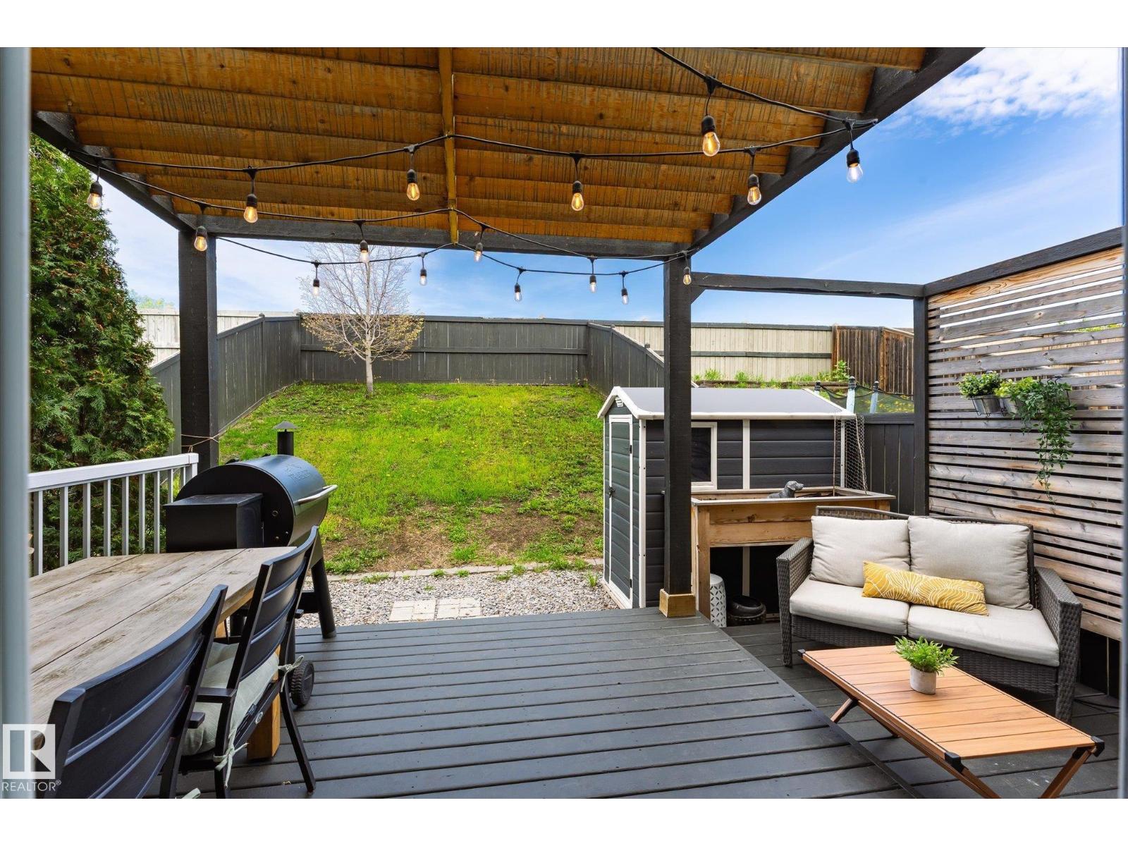 15122 33 ST NW - 42