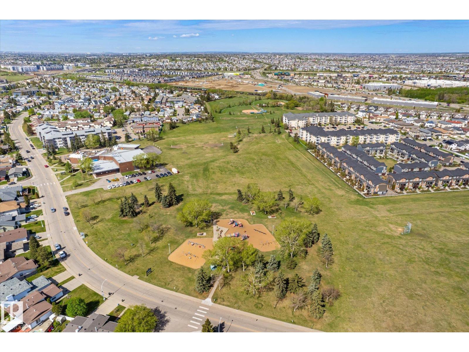 15122 33 ST NW - 56