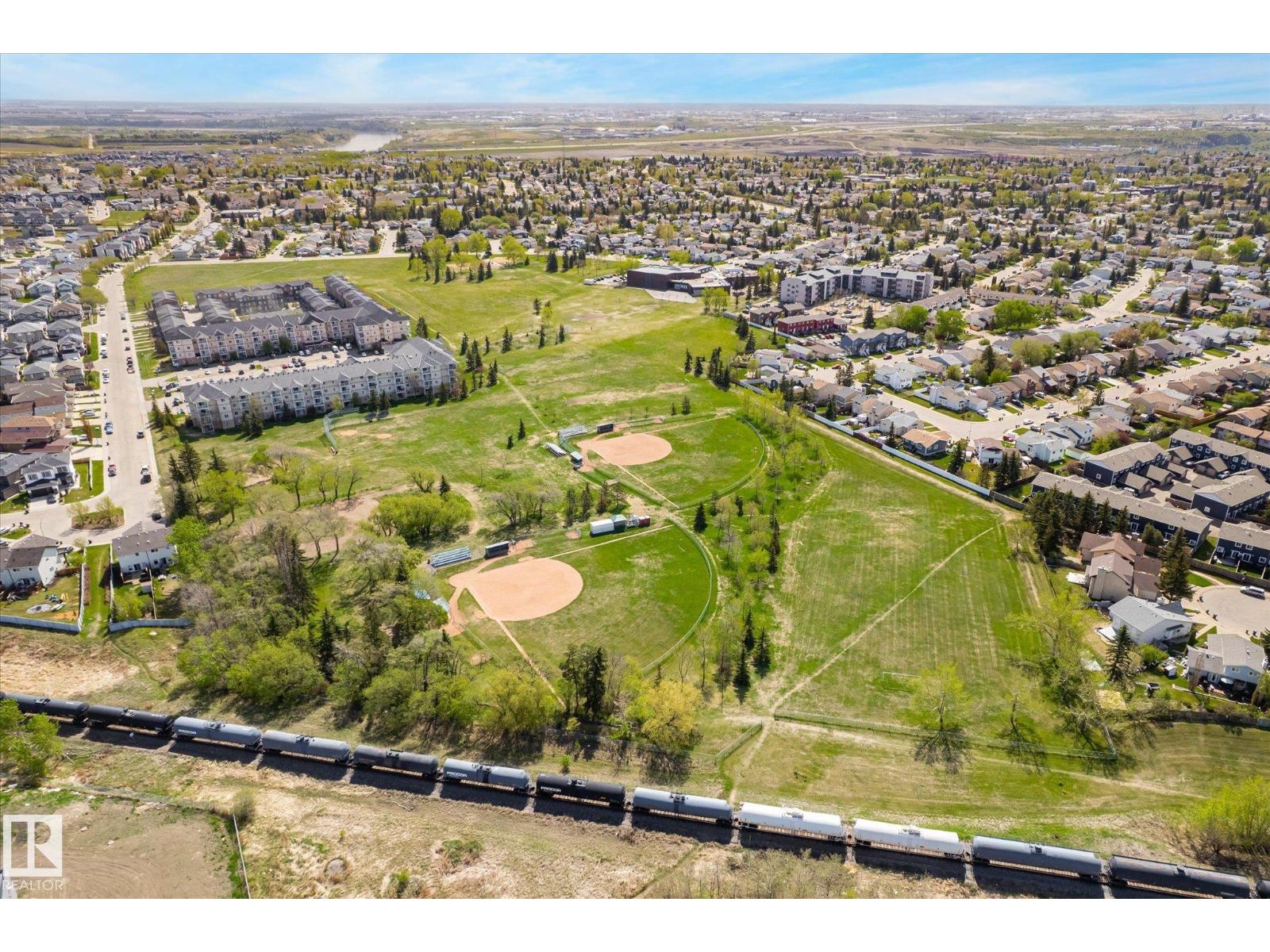 15122 33 ST NW - 59
