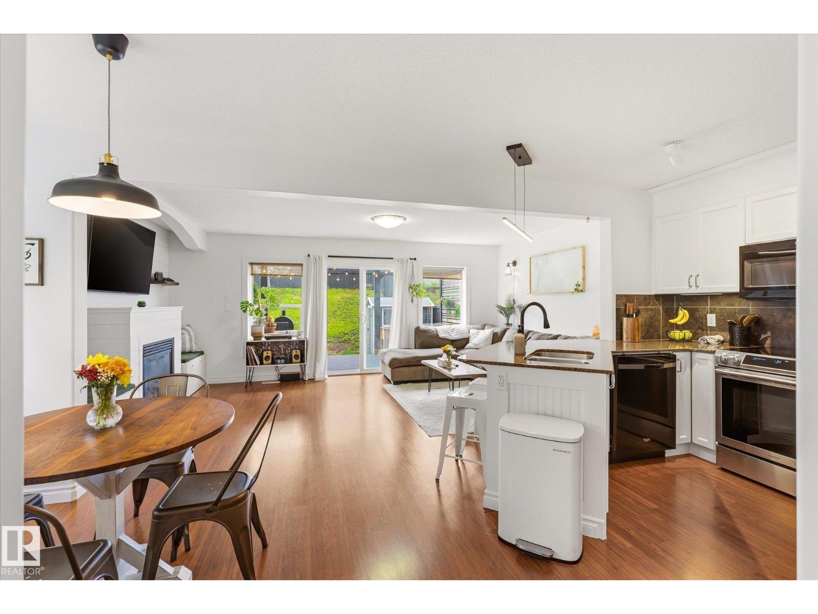 15122 33 ST NW - 9