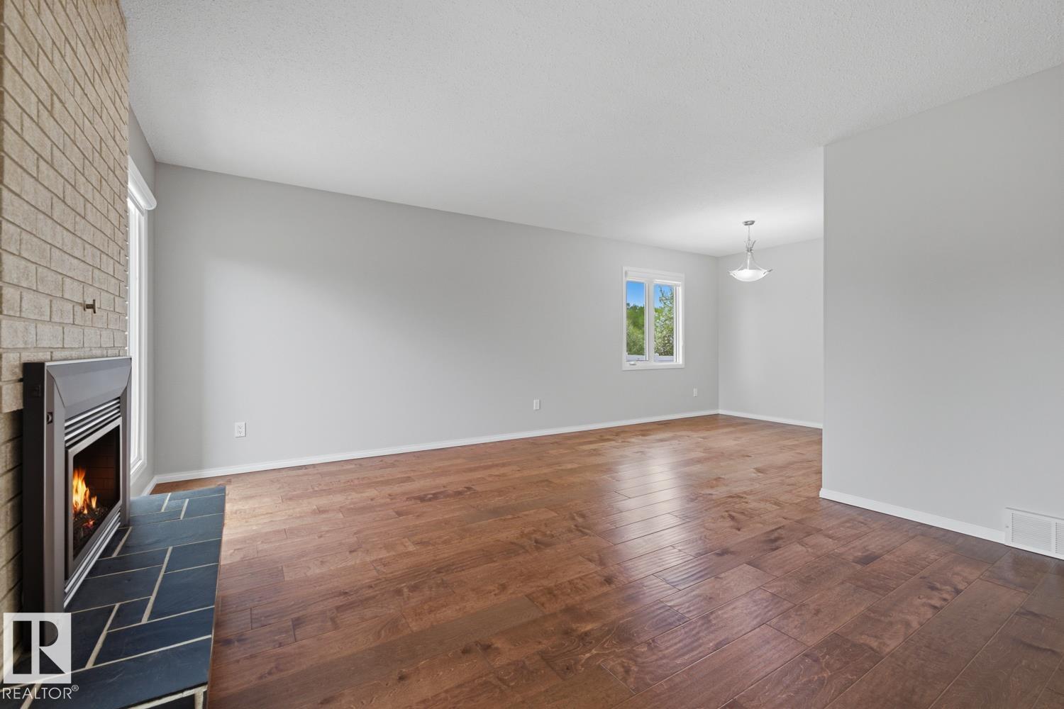 15220 124 St NW NW - 15