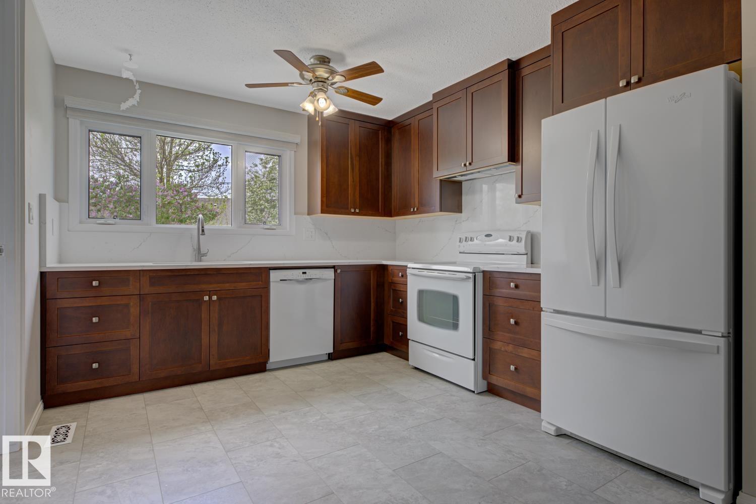 15220 124 St NW NW - 21